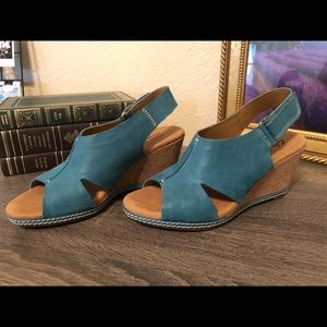 Clark’s Helio Float Wedge Sandals